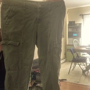 Mid rise straight leg cargo jeans
